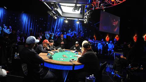 world series of poker main event live